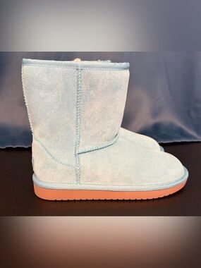 Koolaburra Light Blue Suede Short Shearling Boots
